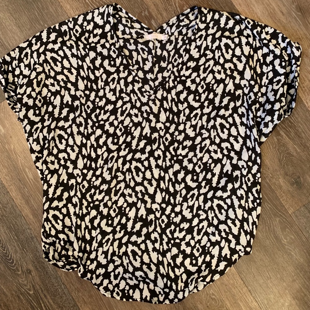 Francesca’s Leopard Flowy Top